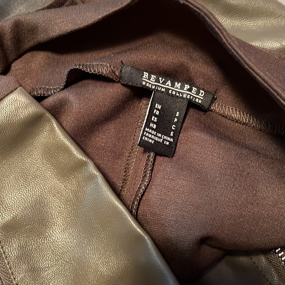 Leather skirt - Picture 3 of 3